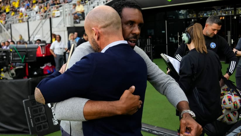 Laurent Courtois - Wilfried Nancy - Embrace